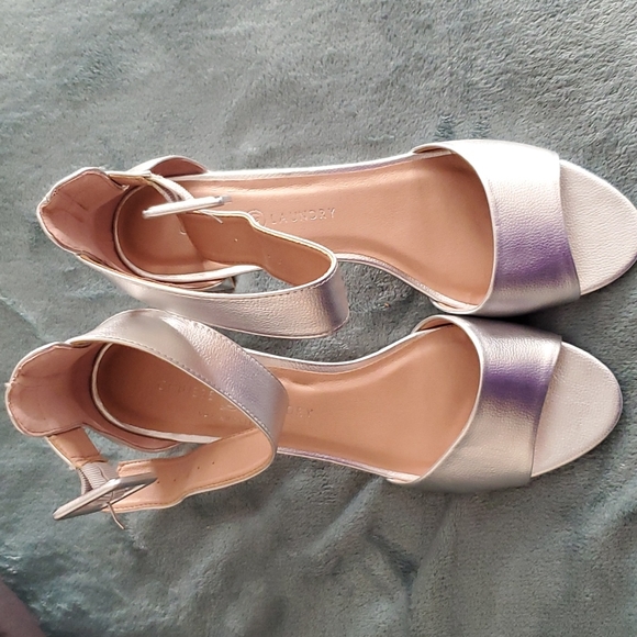 Strapped silver shoes - Picture 4 of 4